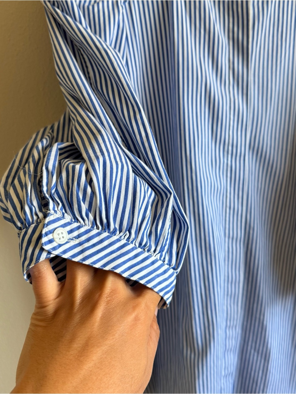 G Label Striped Puff Ruffle Blouse - Picture 6 of 11